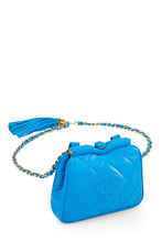 Carregar imagem no visualizador da galeria, CHANEL BLUE LAMBSKIN KISS LOCK BELT BAG
