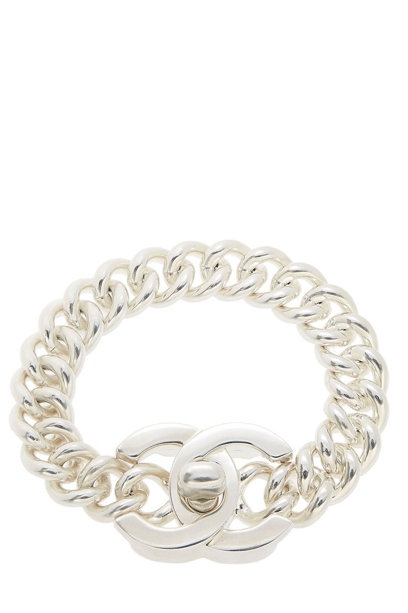 CHANEL SILVER 'CC' TURNLOCK BRACELET MEDIUM