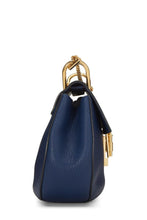 Carregar imagem no visualizador da galeria, CHLOÉ CAPTIVE BLUE LEATHER DREW MEDIUM