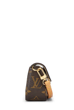 Carregar imagem no visualizador da galeria, LOUIS VUITTON MONOGRAM CANVAS POCHETTE LUNETTES