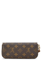 Carregar imagem no visualizador da galeria, LOUIS VUITTON MONOGRAM CANVAS POCHETTE LUNETTES
